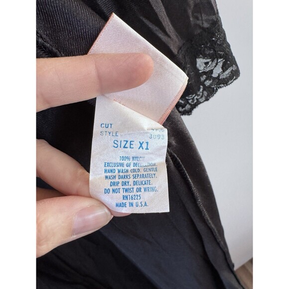 Vintage XL Gothic Black Sheer Silky Nylon Dressing Robe Lace Trim Kimono Sleeves - Picture 6 of 10